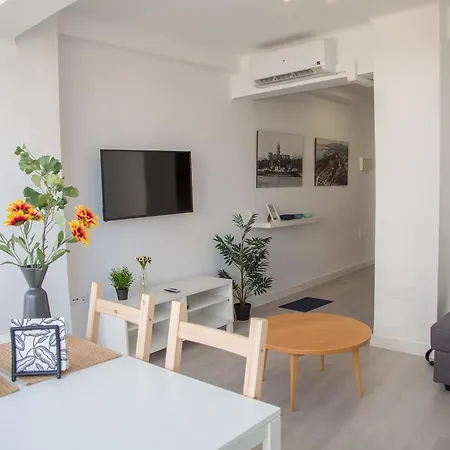 Del Parque Flats - Merced *